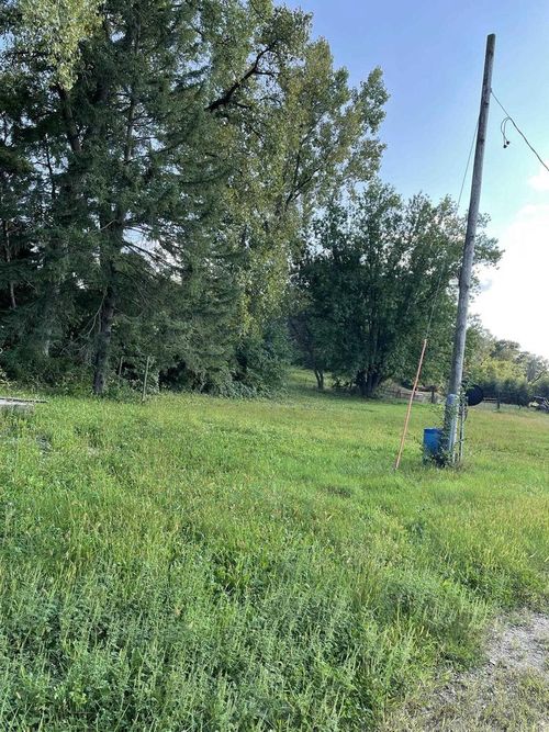 401 E Main St, MOUNT HOPE, WI, 53816-9790 | Card Image