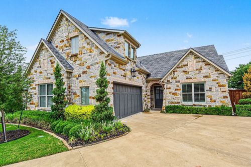 2401 Prestwick Drive, Midlothian, TX, 76065 | Card Image