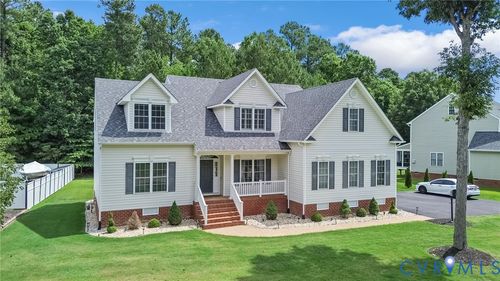 518 Greymont Ln, Chester, VA, 23836-5718 | Card Image