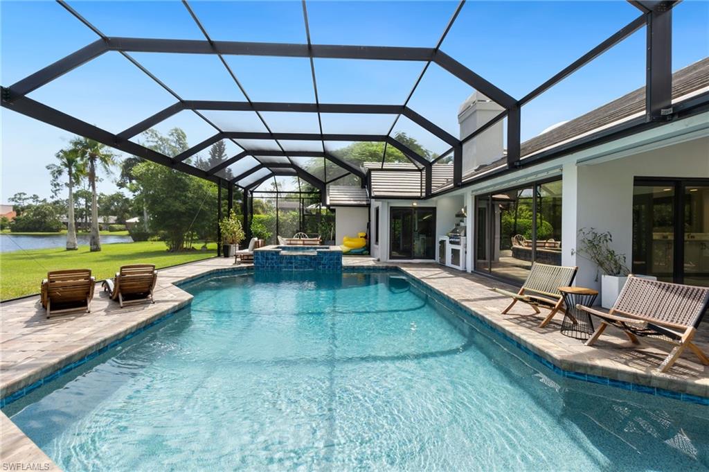 Residential in NAPLES 2