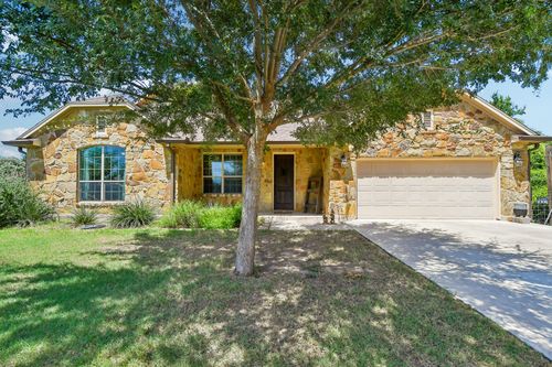141 Upola Ct, Bastrop, TX, 78602-6220 | Card Image