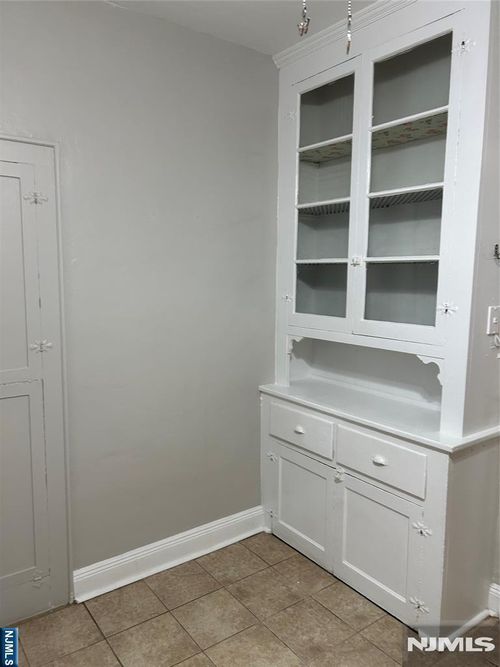 39 Ridge Rd, Lyndhurst, NJ, 07071-1236 | Card Image