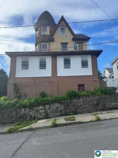 apt-1-116 E Ridge St, Coaldale, PA, 18218-1219 | Card Image