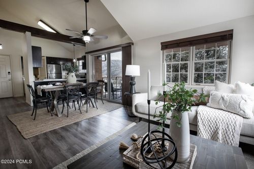 7-874 Schneitter Cir, Midway, UT, 84049-6103 | Card Image