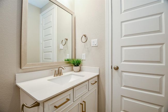 2626 Summer Indigo Trl, House other with 5 bedrooms, 3 bathrooms and 2 parking in Pearland TX | Image 43