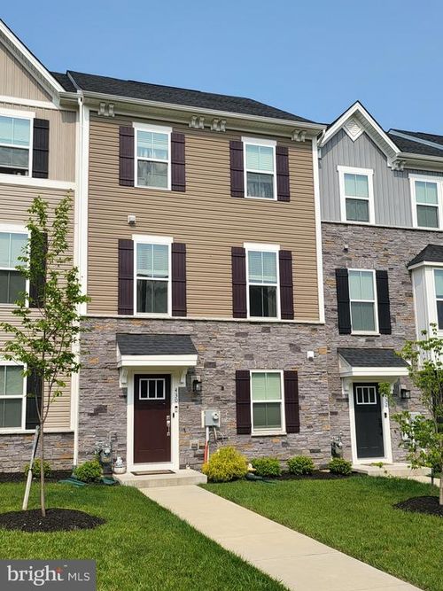 430 Paperbark Sq, DOWNINGTOWN, PA, 19335-1564 | Card Image