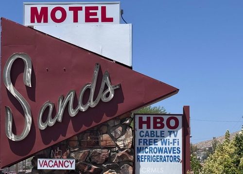 55446 29 Palms Hwy, Yucca Valley, CA, 92284-2504 | Card Image