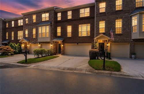 5583 Julian Pl, Atlanta, GA, 30342-1313 | Card Image