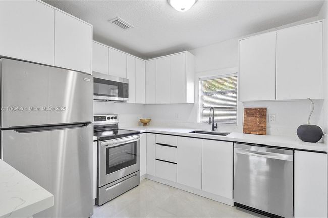 1810 Nw 47 Th St, House other with 4 bedrooms, 2 bathrooms and null parking in MIAMI FL | Image 12