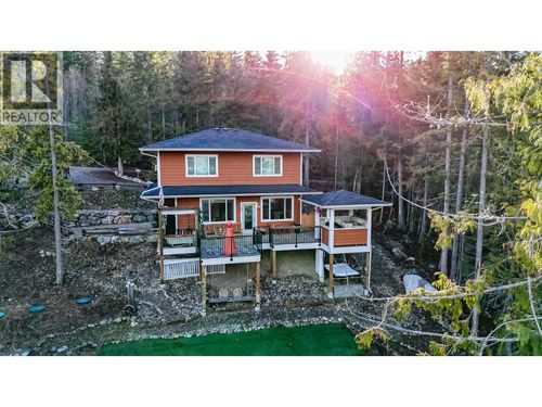 4119 Galligan Rd, Eagle Bay, BC, V0E1T0 | Card Image