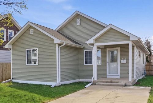 2127 27th St, Kenosha, WI, 53140-5011 | Card Image