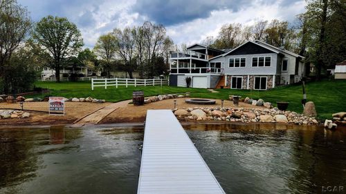 7729 Kingsley Dr, Onsted, MI, 49265-9407 | Card Image