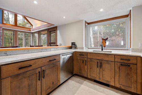 9-9 Pond View Rd, Winhall, VT, 05340 | Card Image