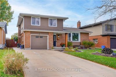 767 Lenore St, House other with 3 bedrooms, 3 bathrooms and 5 parking in London ON | Image 2