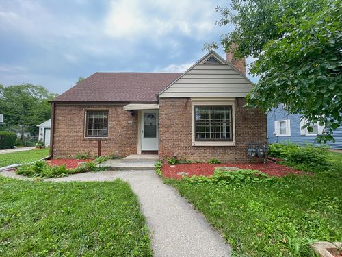 4924 N 73rd St, Milwaukee, WI, 53218-3815 | Card Image