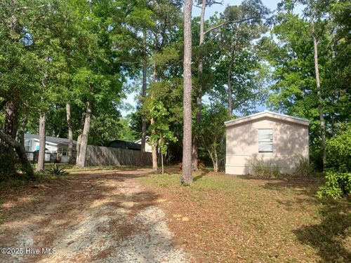 112 Ne 78th St, Oak Island, NC, 28465-4213 | Card Image