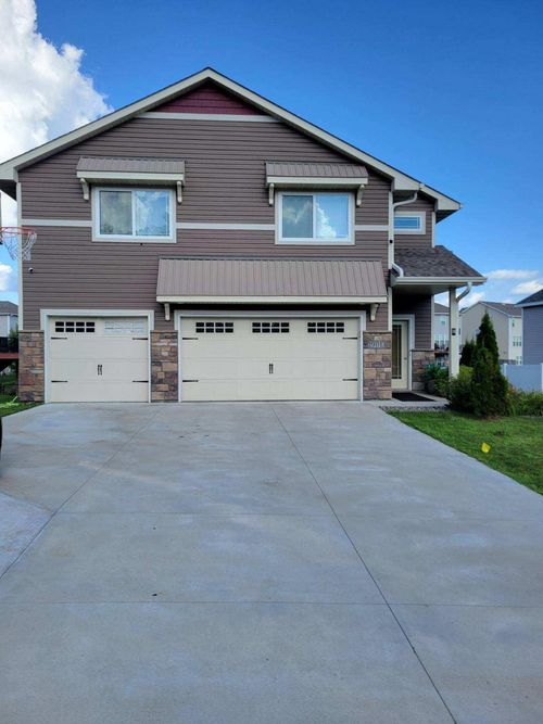 19013 Johnson St Nw, Elk River, MN, 55330-7018 | Card Image