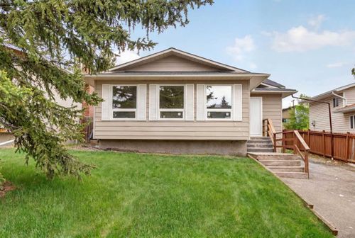 304 Beddington Cir Ne, Calgary, AB, T3K1K7 | Card Image