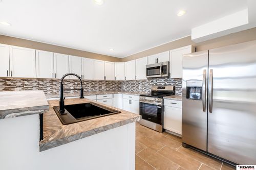 2207 Main Ave, Crete, NE, 68333-1042 | Card Image