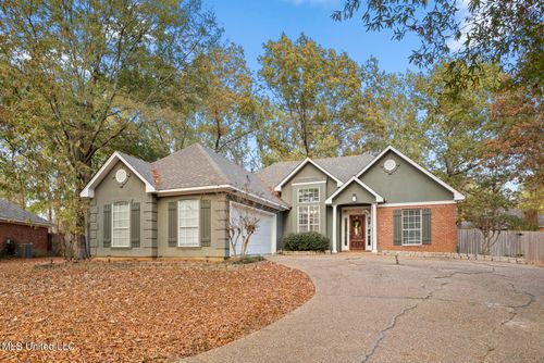 537 Greenhead Cir, Brandon, MS, 39047-7000 | Card Image