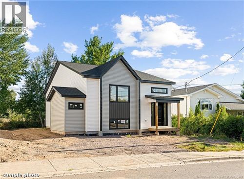 47 Mansfield St, Moncton, NB, E1A2V8 | Card Image