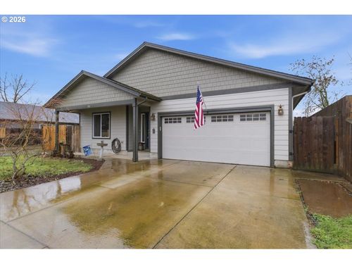 806 Wassom St, Lebanon, OR, 97355-1168 | Card Image