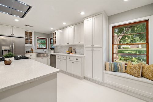 1619 S College St, Georgetown, TX, 78626-7003 | Card Image