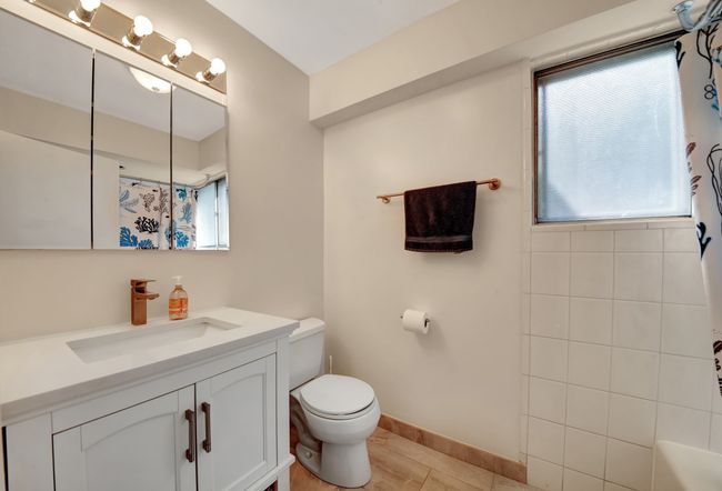 453 Edens Ln, House other with 4 bedrooms, 2 bathrooms and 2 parking in Northfield IL | Image 18