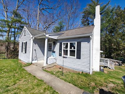 99 S Prospect Street, House other with 2 bedrooms, 2 bathrooms and null parking in Putnam CT | Image 3