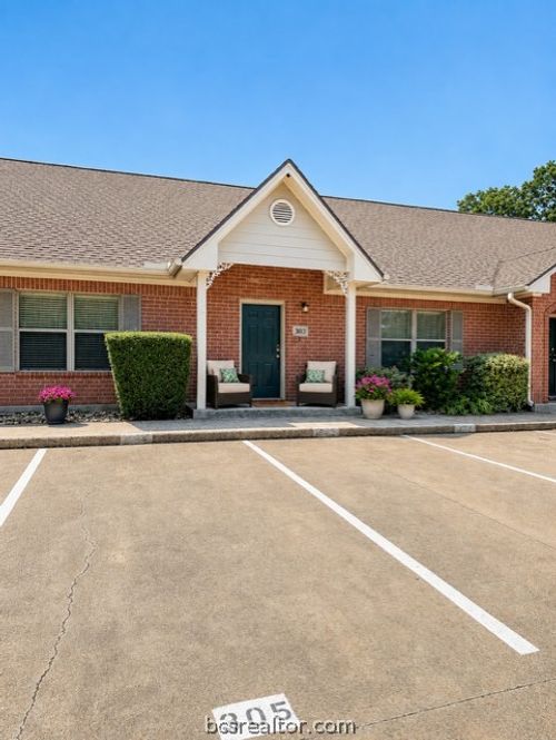 303-1702 Deacon Dr, College Station, TX, 77845-5355 | Card Image