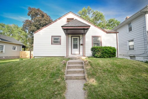 682 S Osborn Ave, Kankakee, IL, 60901-5628 | Card Image