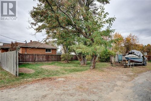 3345 Falconbridge Highway, Garson, ON, P3L1E2 | Card Image