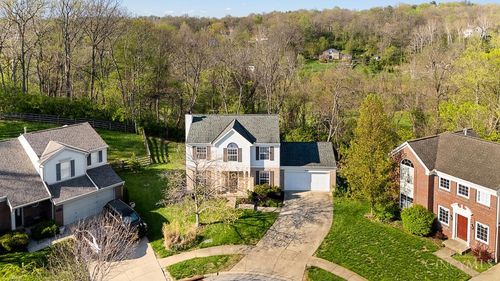 2560 Coveyrun Ct, Cincinnati, OH, 45230 | Card Image
