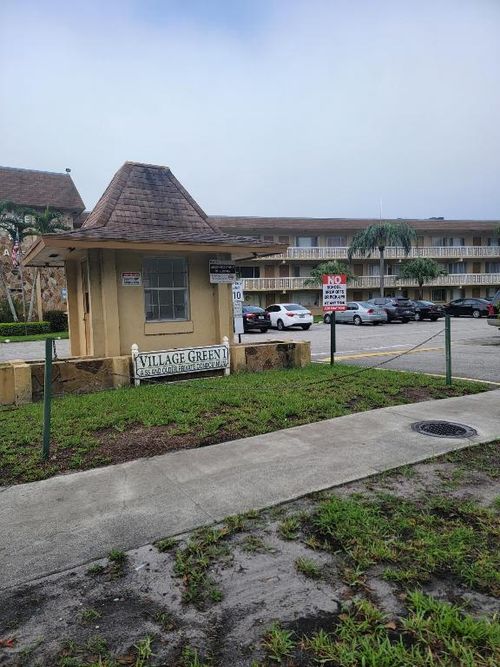 116-500 Village Green Cir W, Palm Springs, FL, 33461-6519 | Card Image