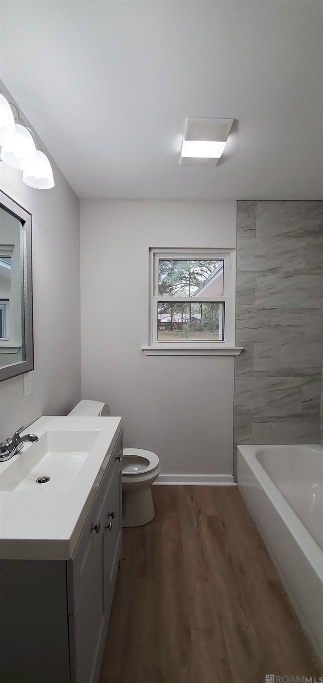 7108 Colfax Dr, House other with 4 bedrooms, 2 bathrooms and 2 parking in Baker LA | Image 4