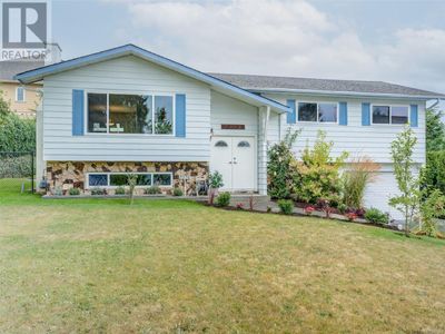 7076 Silverdale Pl, House other with 3 bedrooms, 3 bathrooms and 1 parking in Brentwood Bay BC | Image 1