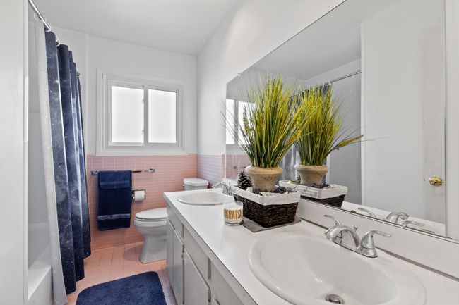 BATHROOM #1 | Image 13