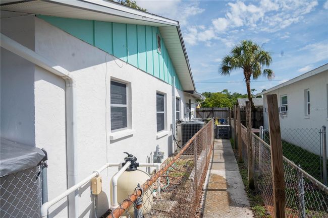 1004 65 Th Ave W, House other with 3 bedrooms, 2 bathrooms and null parking in BRADENTON FL | Image 9