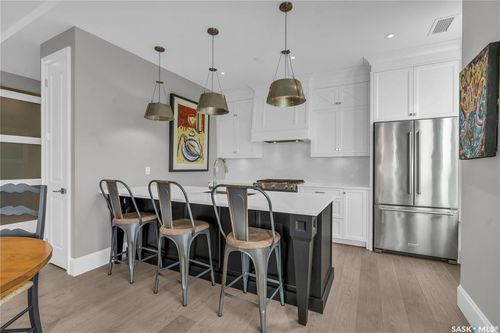 101-408 Cartwright St, Saskatoon, SK, S7T0X1 | Card Image
