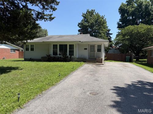 805 Joliet Drive, Cahokia, IL, 62206 | Card Image