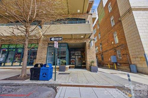 307-21 Battery Park Ave, Asheville, NC, 28801-2761 | Card Image