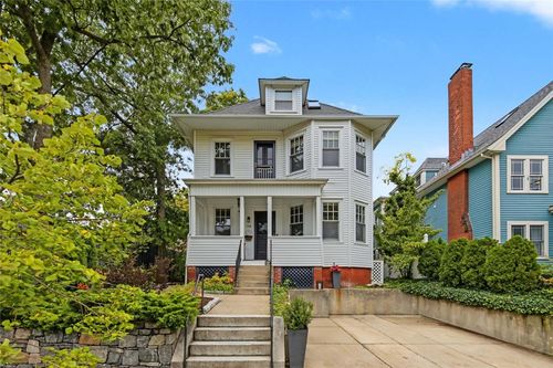150 Medway St, Providence, RI, 02906-5202 | Card Image