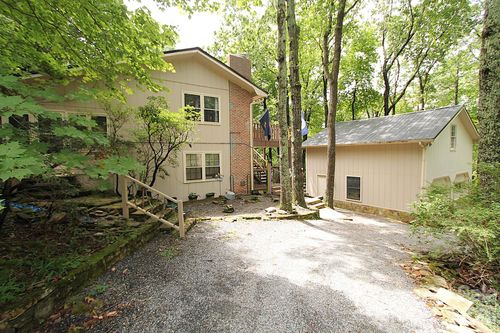 86 Pine Ridge Rd, Hendersonville, NC, 28792-2097 | Card Image