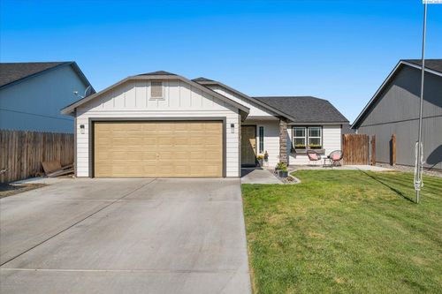 5908 Westport Ln, Pasco, WA, 99301-9535 | Card Image