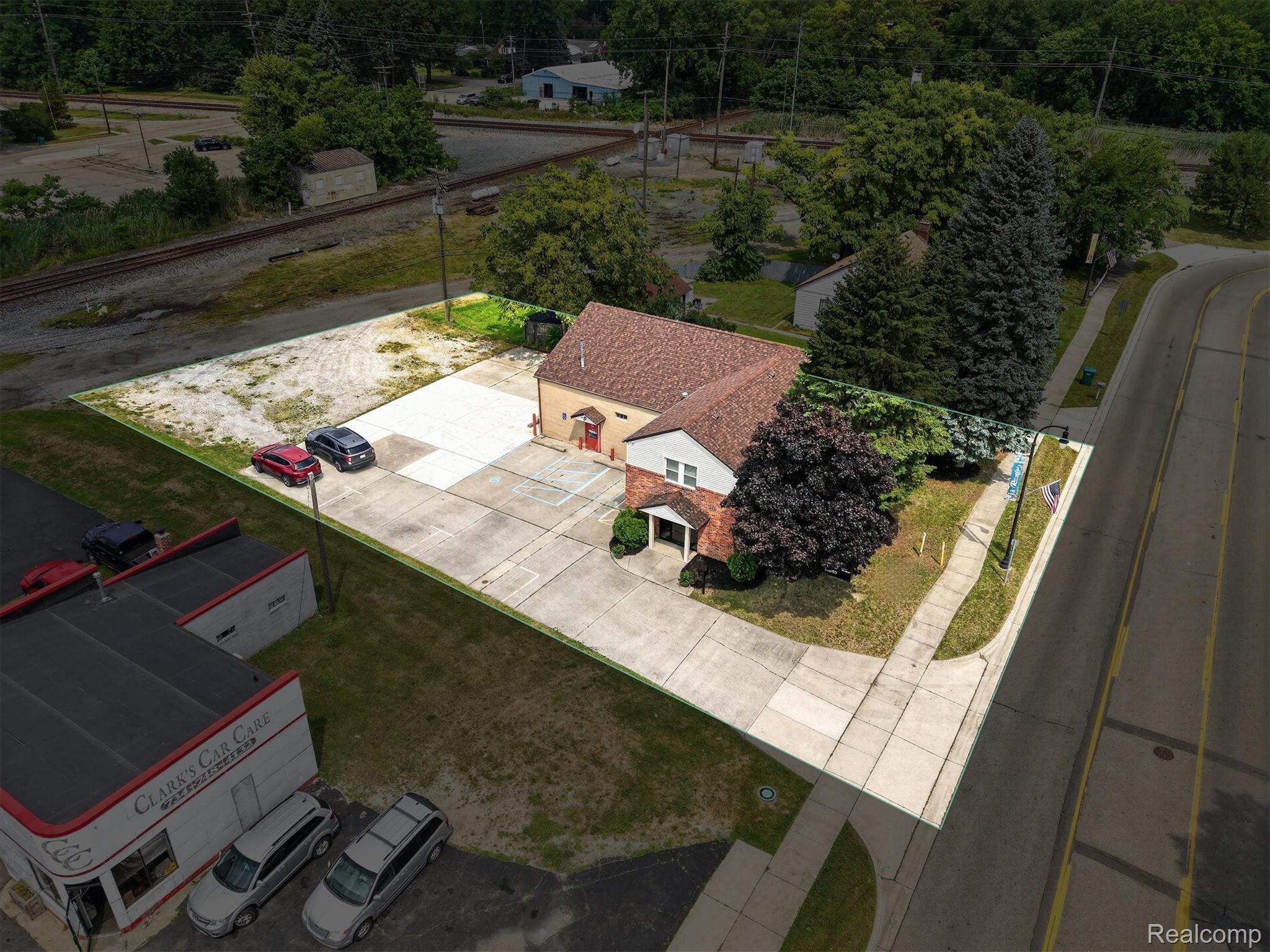 Commercial Sale in Romulus 4