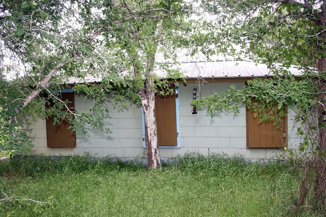 7887 Pettytown Rd, House other with 2 bedrooms, 1 bathrooms and 8 parking in Red Rock TX | Image 15