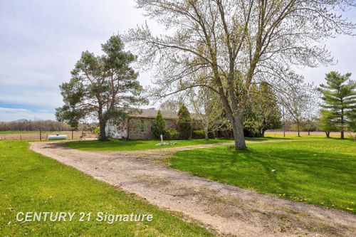 12595 Brant Rd, Saint Charles, MI, 48655-9507 | Card Image
