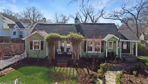 909 W Hunt St, Mckinney, TX, 75069-3715 | Card Image