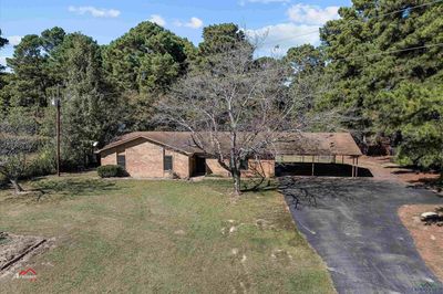 11621 State Hwy 155 N, House other with 3 bedrooms, 2 bathrooms and null parking in Ore City TX | Image 3