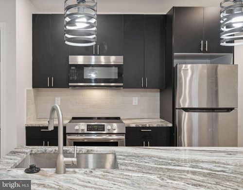 1a-1701 Point Breeze Ave, PHILADELPHIA, PA, 19145-1922 | Card Image